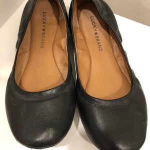 Lucky Brand Emmie Flat